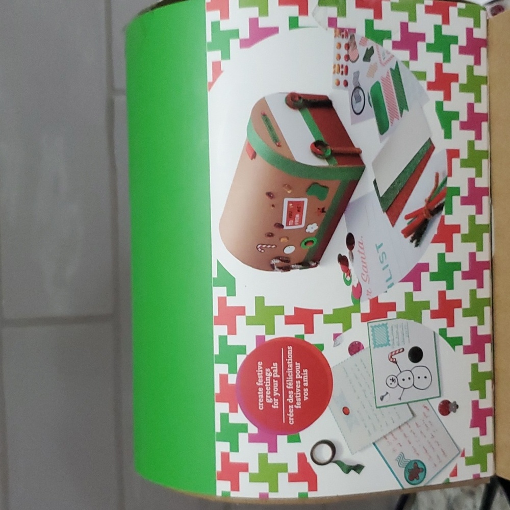 DESIGN YOUR OWN HOLIDAY CARDS